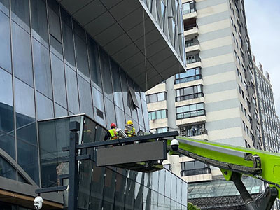 跟着宁波百安森看看建筑防爆膜功能作用