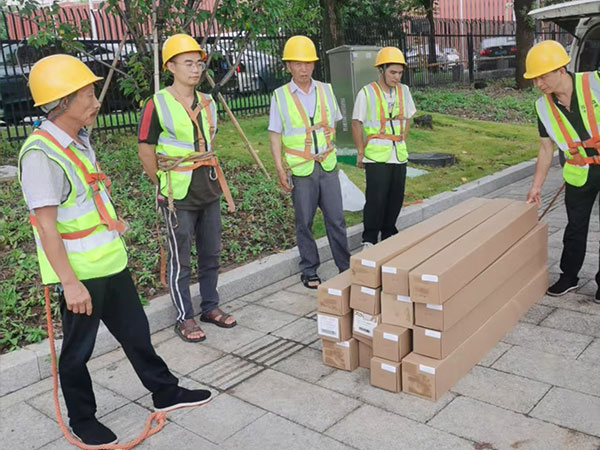 弥勒圣圣博物馆贴膜施工